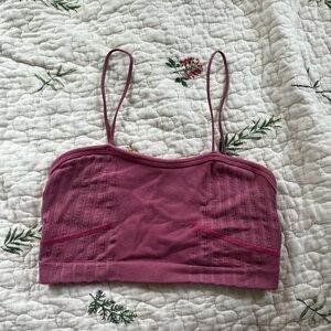 Urban Outfitters crop top/barlette